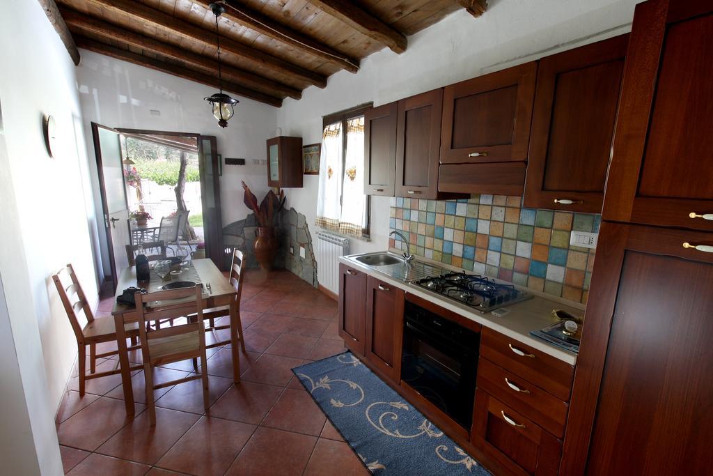 Casa Vacanze Borgo Borghese Сант'Алессіо-Сікуло Номер фото