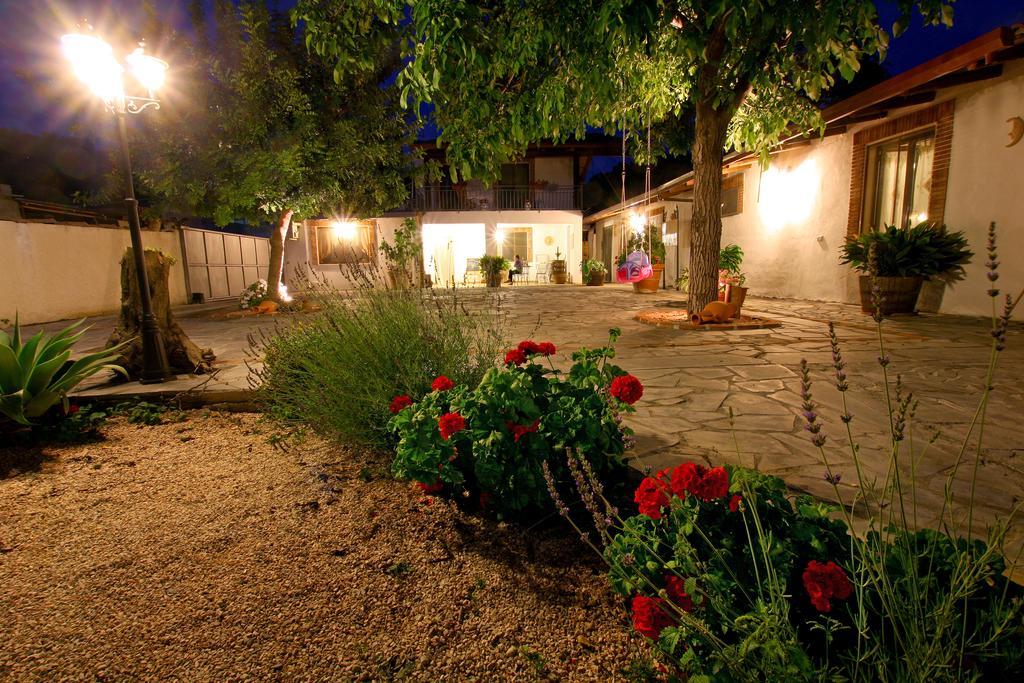Casa Vacanze Borgo Borghese Сант'Алессіо-Сікуло Екстер'єр фото