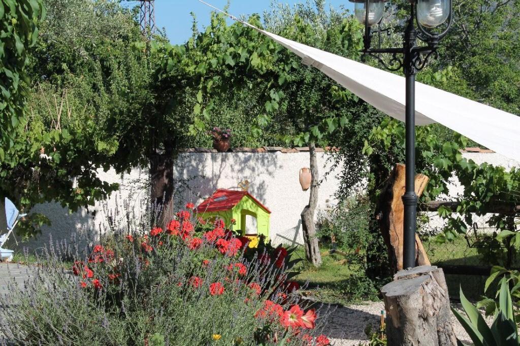 Casa Vacanze Borgo Borghese Сант'Алессіо-Сікуло Екстер'єр фото